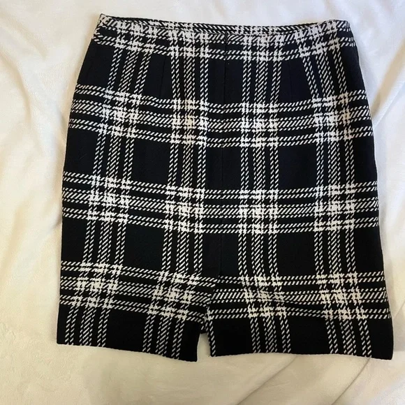 Talbots Black/White Plaid Wool Skirt - Picture 2 of 7